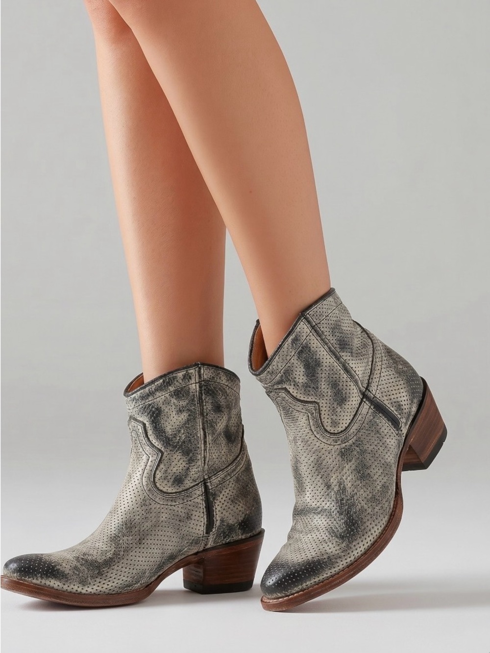 Corral Vintage Series Bronze Womens Sz 7M Booties Distressed Leather Ankle Boot